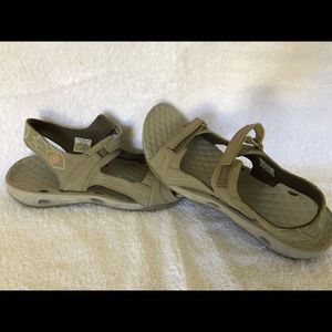Columbia t-strap water shoe